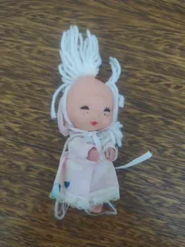 Boneca Pequena Antiga