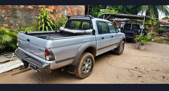 Mitsubishi L200 Outdoor GLS 2.5 4X4 CD TDI Diesel 2012