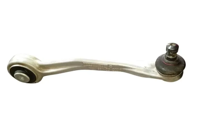 Braço menor suspensão dianteiro direito Audi A4 A5 A6 2010 a 2012