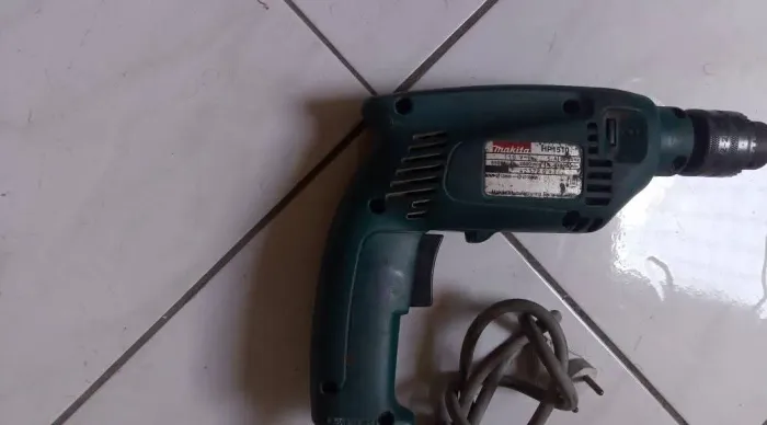 Furadeira Makita industrial 110v revisada