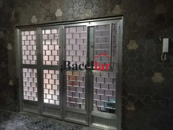 Casa de Vila : / Residencial / Cavalcanti