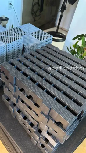 Piso de plástico > 40x40