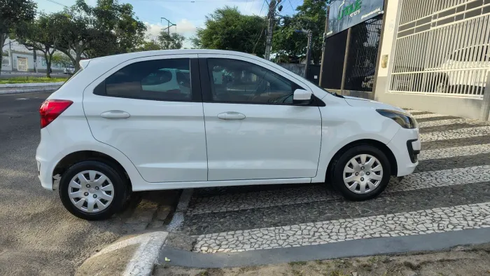 FORD KA SE 1.0 HA C O CARRO TA NA AV MARIA QUITERIA 2933 menudo veículos 