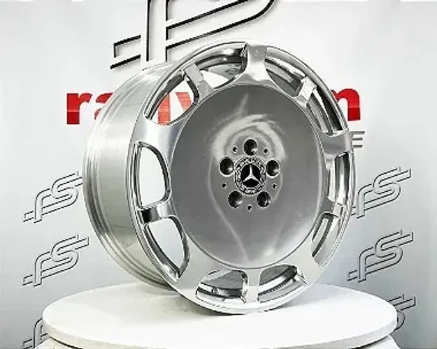 Jogo de Roda Mercedes Maybach Polida 5x112 - 19x8,5 e 19x9,5 Offset 35 e 40 (Nv)