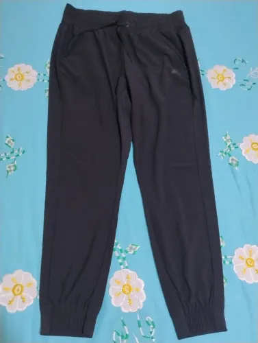 Calça esportiva Adidas