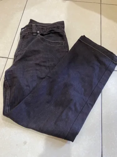 Calças Jeans Preta Clássica