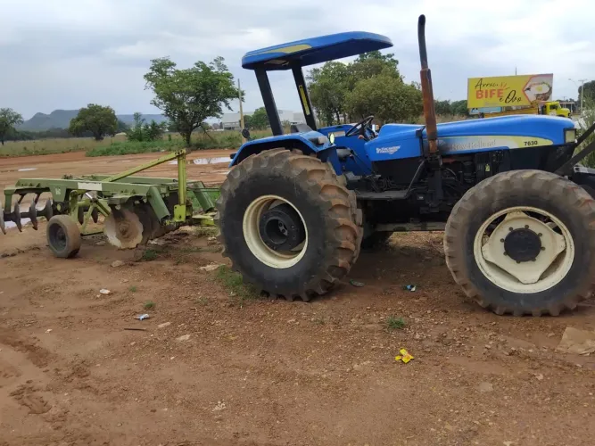 Trator new holland 2016 