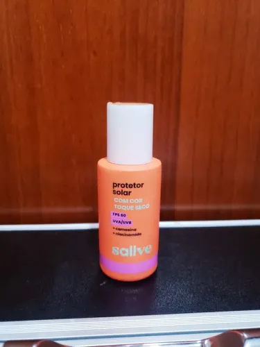 Protetor Solar Sallve com Cor FPS 80 (PRox. Validade)