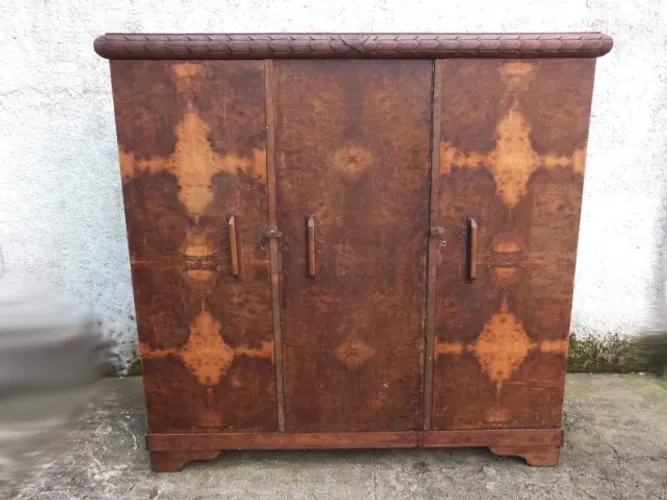 Guarda Roupa Antigo Todo em Imbuia 176 X 173 X 58