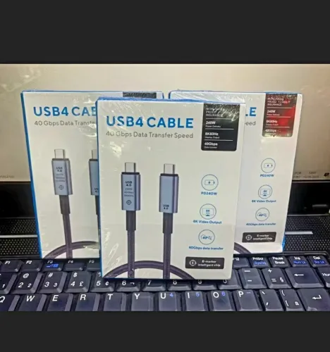 Cabo de Carregamento Rápido Thunderbolt 4