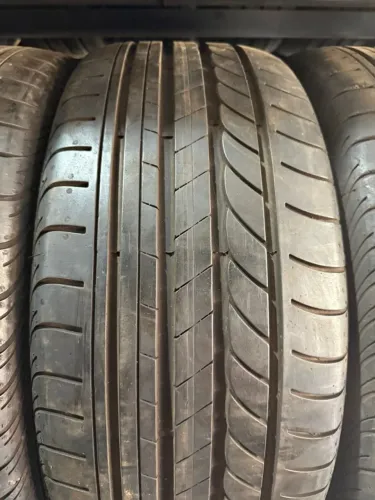 Pneu 215/50/17 Eficient Grip