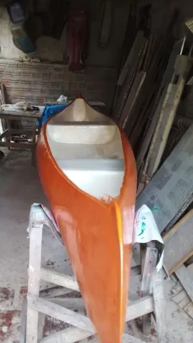 Canoa de fibra de vidro