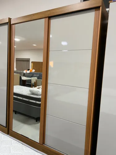 Guarda Roupa Solteiro com Espelho ULTIMA PEÇA