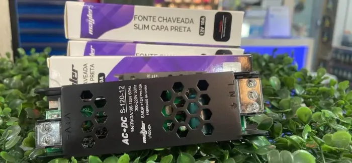 Fonte chaveada capa preta 10a 12v