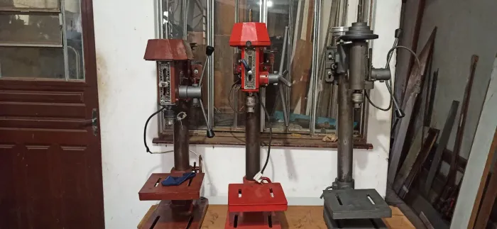 Furadeira de bancada industrial