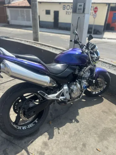 Hornet carburada 2006 