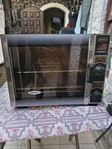 Forno elétrico Nardelli, 110 volts, medidas nas fotos