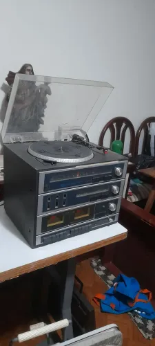 Som CCE  SS 440  com toca-discos, rádio e toca-fitas