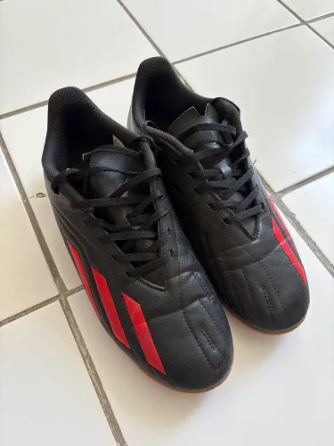 Chuteira futsal adidas 42