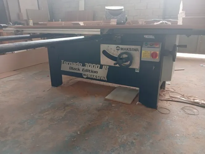 Serra Circular de Precisão Maksiva Tornado 3000IR - Black Edition