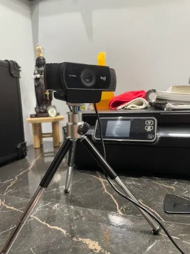 Webcam Full HD Logitech C922 Pro Stream Com Microfone Embutido 