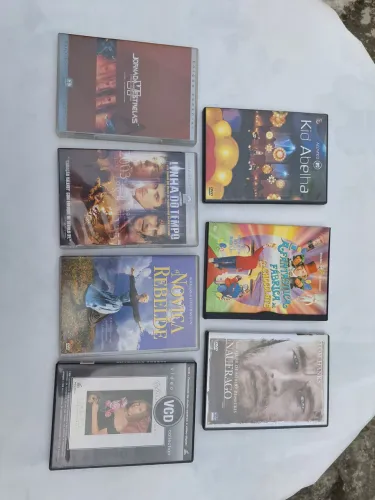 Coleção de DVDs - Filmes e Shows Musicais