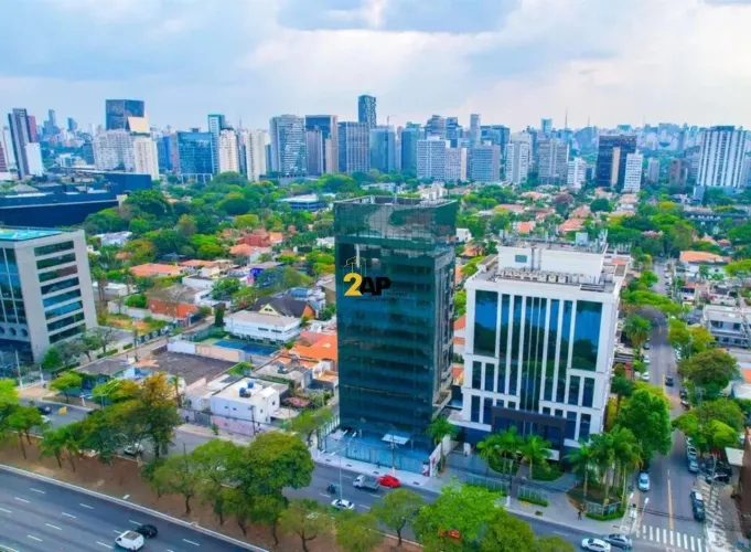 Locação de Prédio Comercial de Alto Padrão no Jardim Europa - São Paulo-SP: 27 Banheiros,