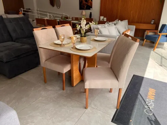 Mesa 1,20m com 4 cadeiras 1.590,00 A VISTA