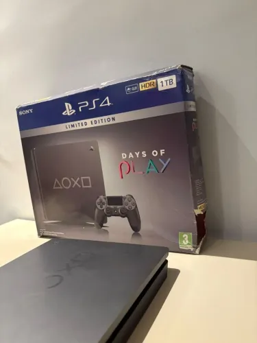 Ps4 1tb edição limitada. Aceita desbloqueio