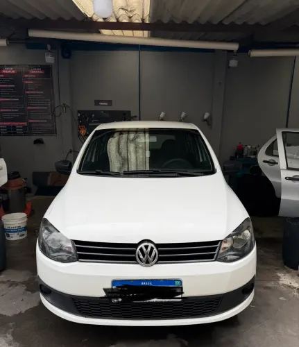 Volkswagen Fox 1.6 MI I Motion Total Flex 8V 5P 2013