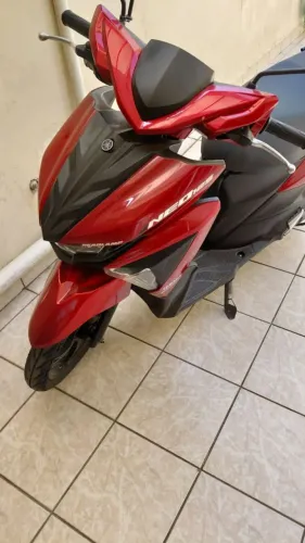 Yamaha Neo vermelha 2021