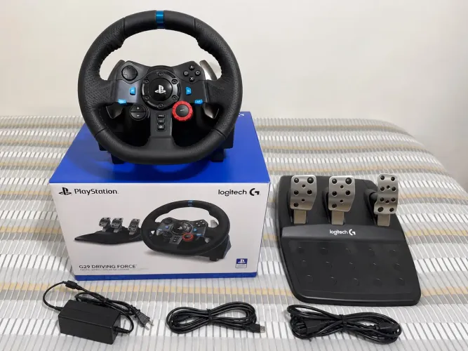 Volante Logitech G29 pouco usado