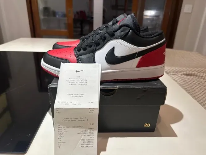 Nike Air Jordan 1 Low Preto/Vermelho/Branco Tam 42,5 Novo