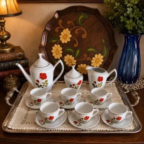 Jogo de café em porcelana POZZANI