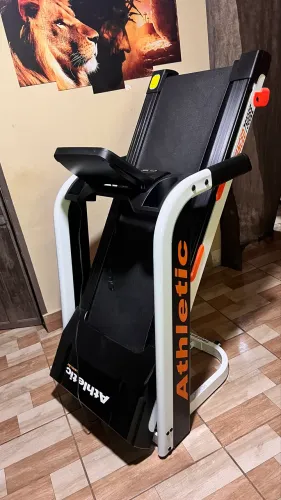 Esteira Profissional Athletic Advanced 750EE apenas R$ 3,700