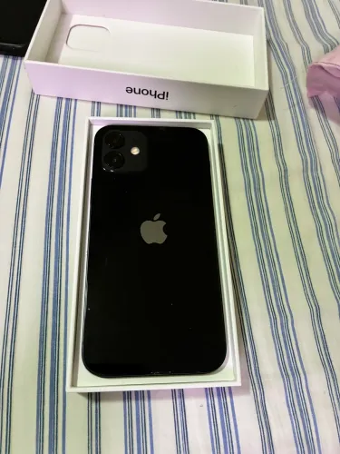 IPHONE 12