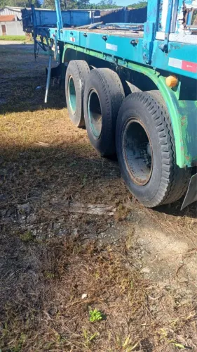 Vendo carreta para reforma com lock para carregar contêiner