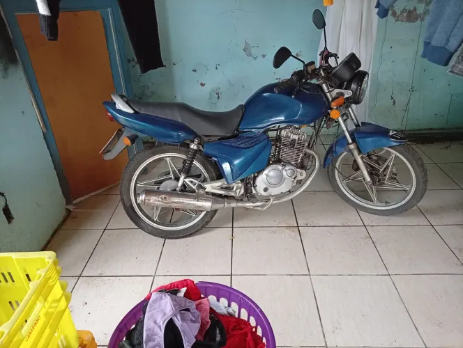 Suzuki yes 2004