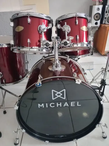 LINDA BATERIA MICHAEL PRO