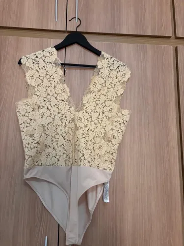 Body rendado ZARA tamanho G