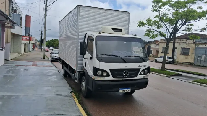 Troco caminhão accelo 1016