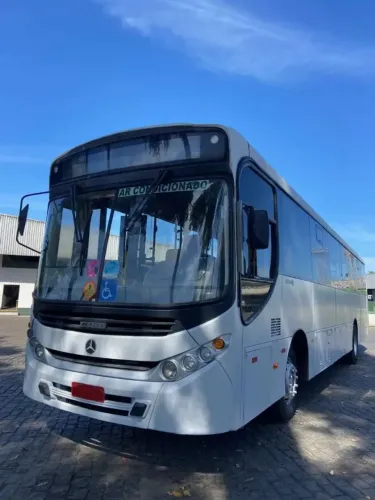 Mercedes-benz Of 1721 Ano 2016, Caio