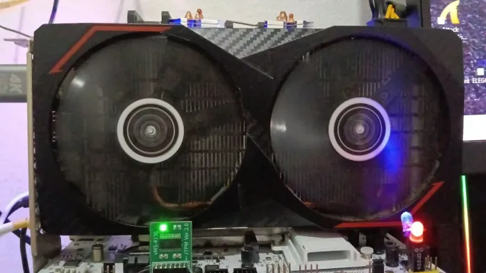 RX 6600M