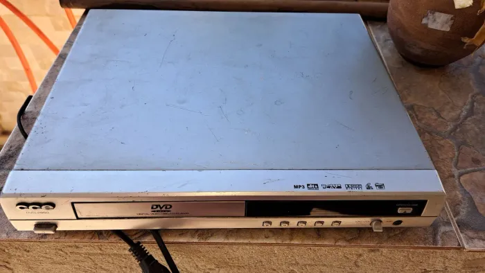 DVD player