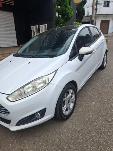 Ford Fiesta 1.5 16V Flex Mec. 5P 2015