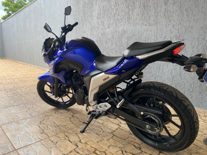 Fazer Fz25 2023