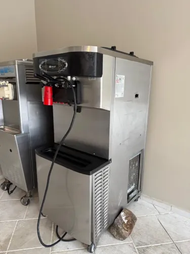Máquina sorvete soft Taylor 3 bicos