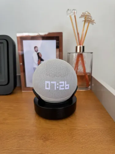 Amazon Echo Dot 4ª geração com relógio (Clock)