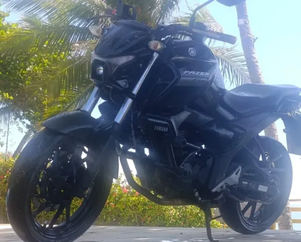 Moto fz15