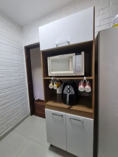 ARMÁRIO MULTIUSO/ PORTA FORNO E PORTA MICROONDAS